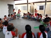 2-alunos-da-escola-bolivar-santanna-juazeiro-aprendem-como-reutilizar-garrafas-pets-na-construcao-da-horta-maio-2013